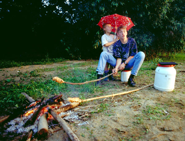 Am Lagerfeuer