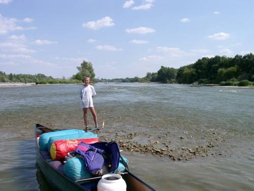 Wir warten im Kehrwasser auf die Mitpaddler