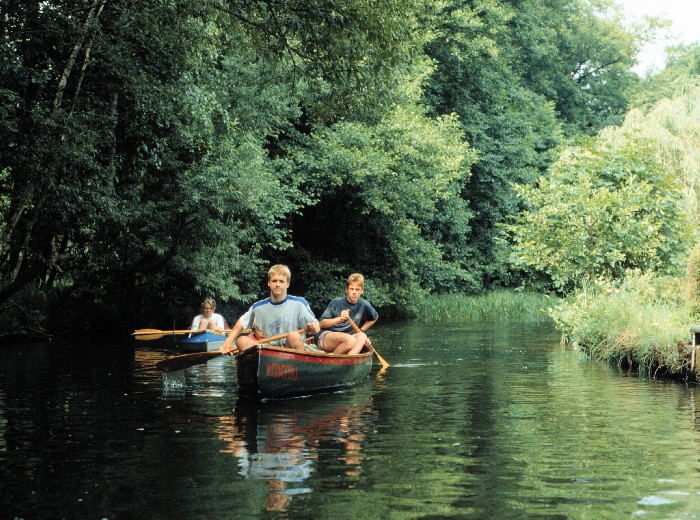 Ines, Patrick und Sascha auf dem Rheinsberger Rhin