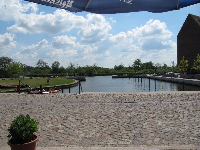 WWR (links) und Gstehafen in Loitz