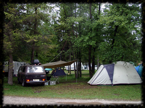 Camp Menina: Bully & Zelt