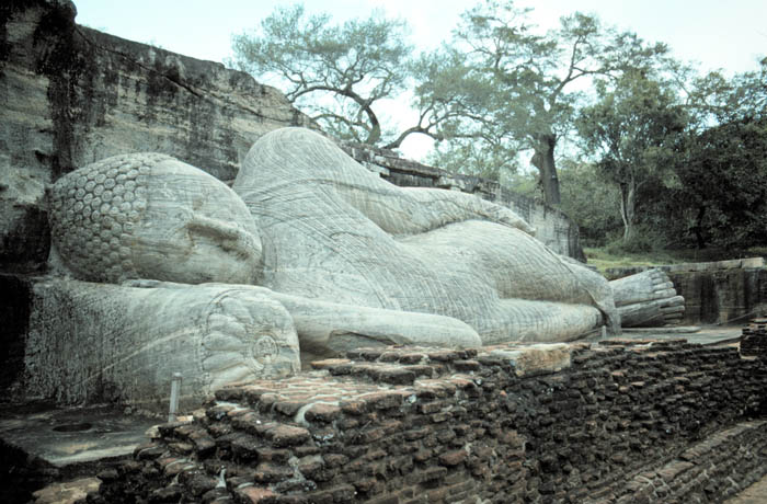 der liegende Buddha